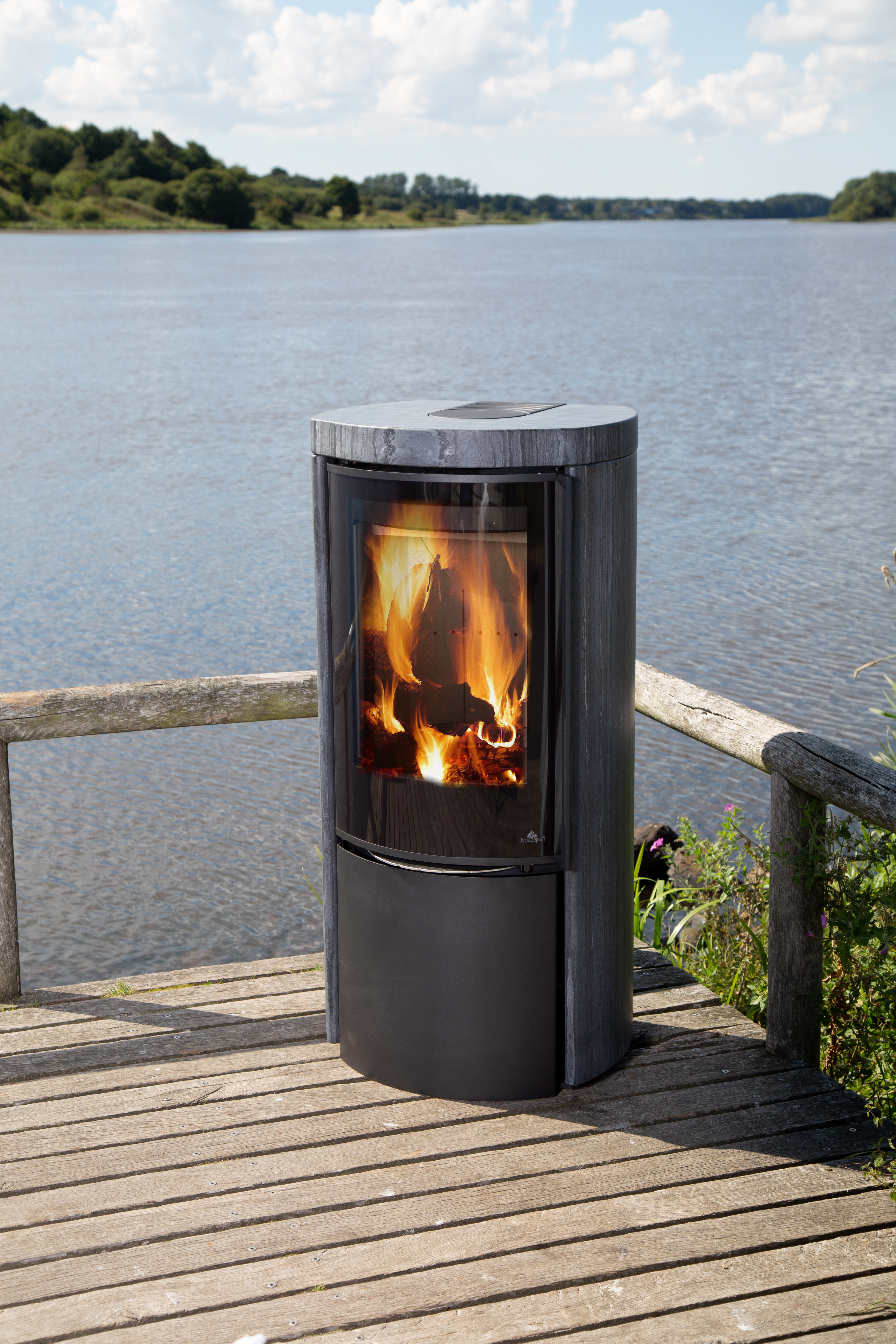 Jydepejsen Kaminofen Cozy Modern Dark